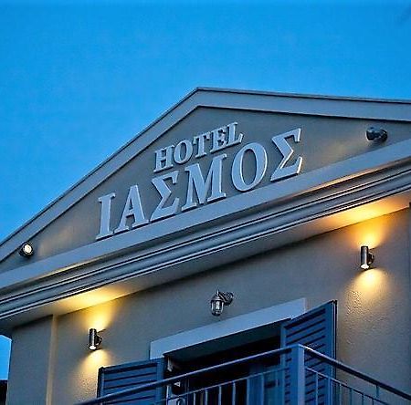 Boutique Hotel Iasmos Trizonia Bagian luar foto