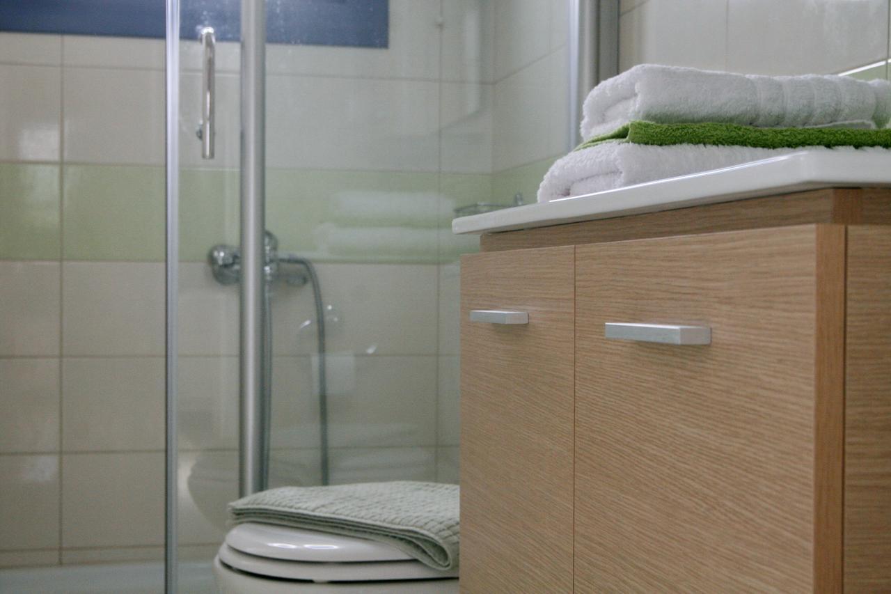 Boutique Hotel Iasmos Trizonia Bagian luar foto