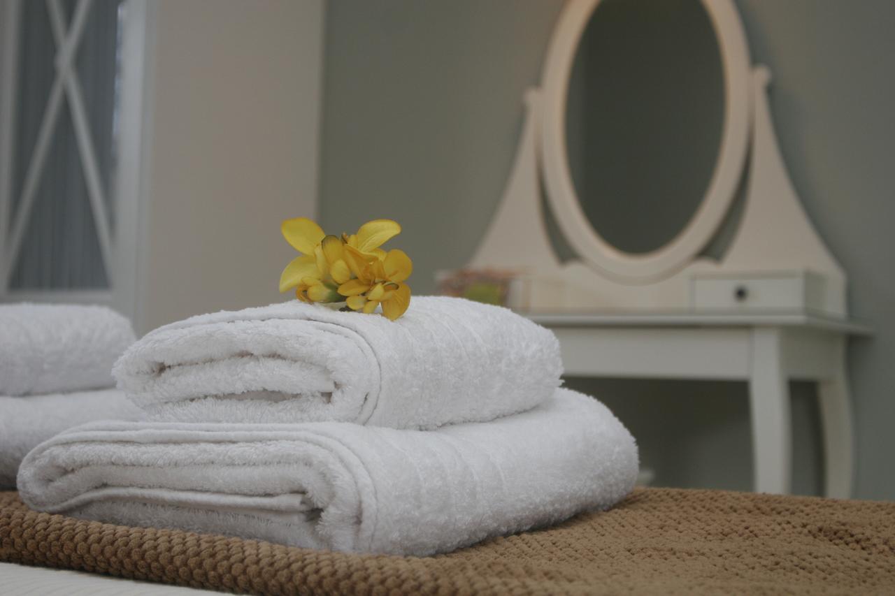 Boutique Hotel Iasmos Trizonia Bagian luar foto