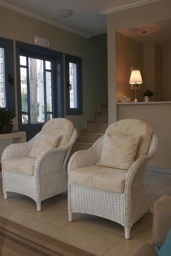 Boutique Hotel Iasmos Trizonia Bagian luar foto