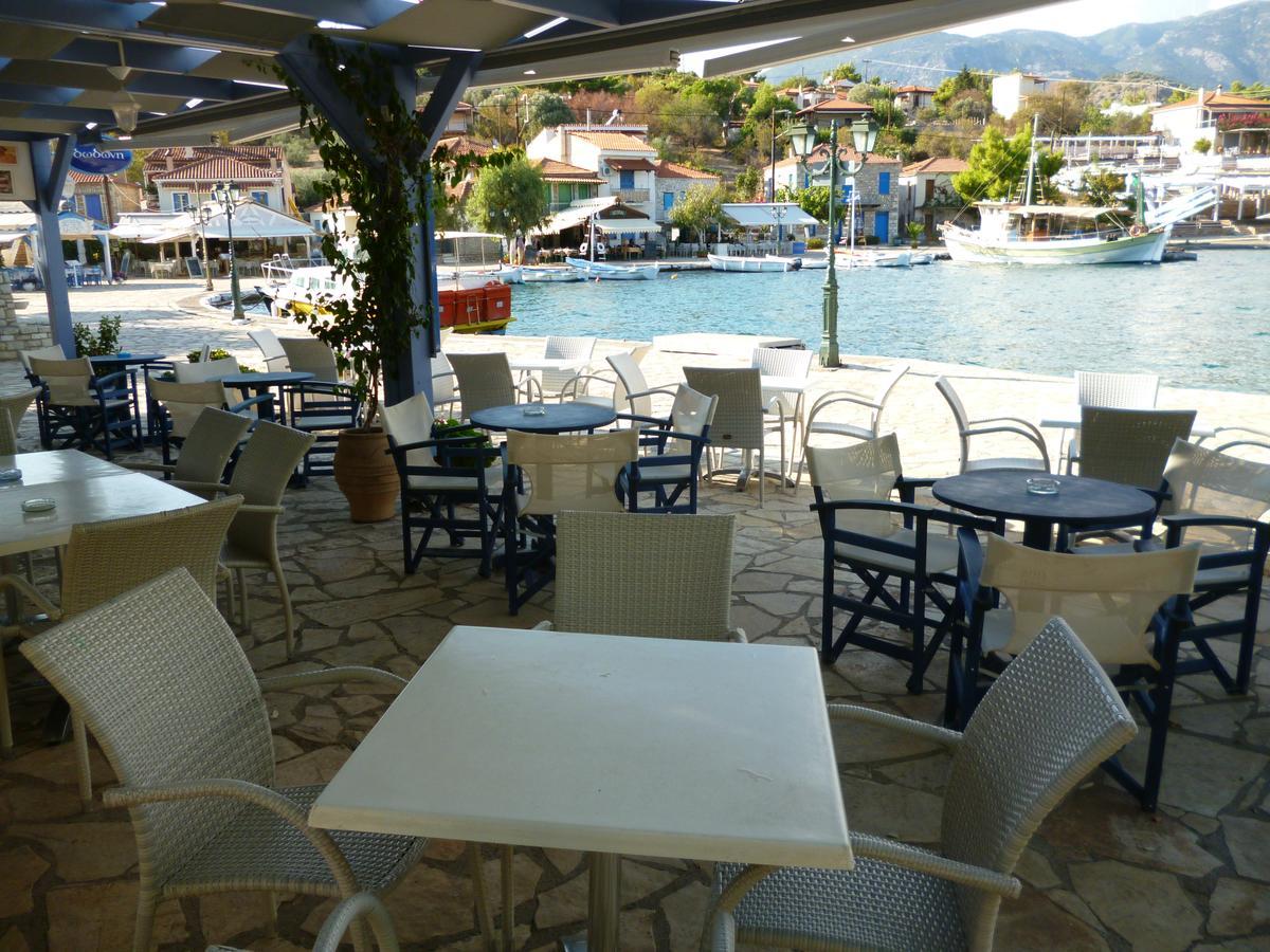 Boutique Hotel Iasmos Trizonia Bagian luar foto
