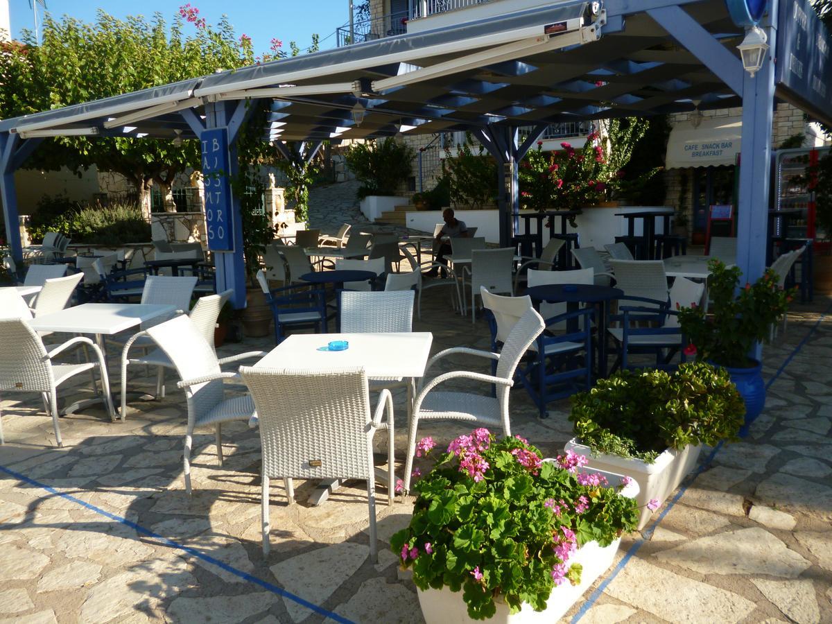 Boutique Hotel Iasmos Trizonia Bagian luar foto